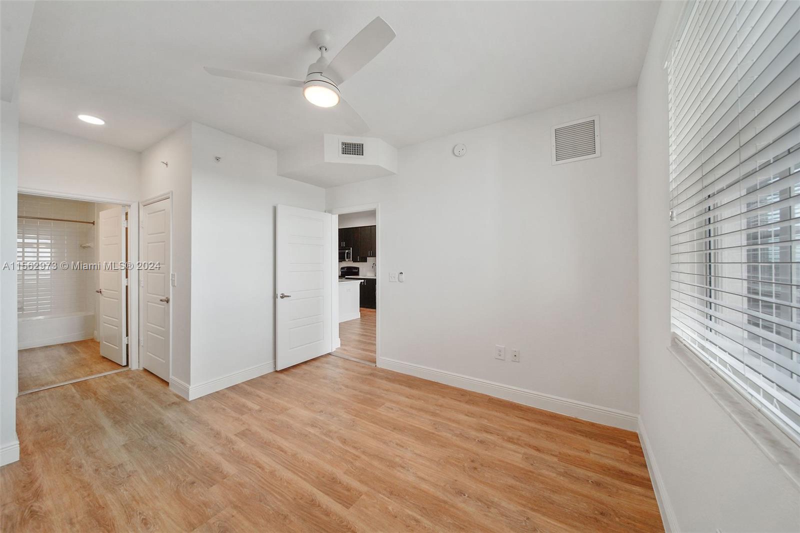 10170 SW 7th St 25-307, Pembroke Pines, Florida 33025, 1 Bedroom Bedrooms, ,1 BathroomBathrooms,Residentiallease,For Rent,10170 SW 7th St 25-307,A11562973