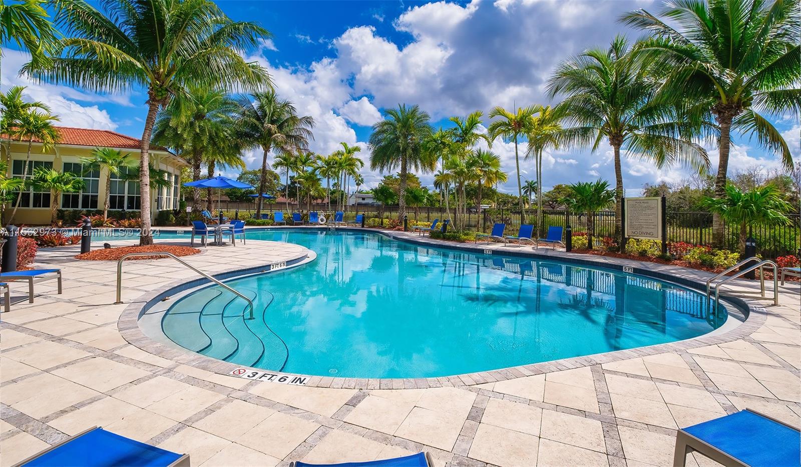 10170 SW 7th St 25-307, Pembroke Pines, Florida 33025, 1 Bedroom Bedrooms, ,1 BathroomBathrooms,Residentiallease,For Rent,10170 SW 7th St 25-307,A11562973