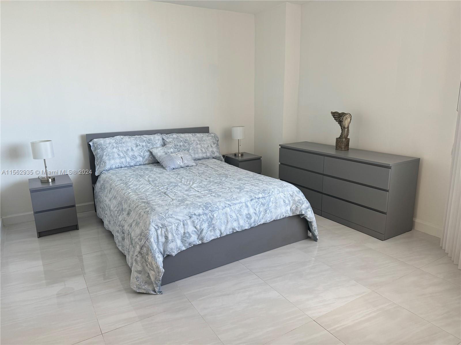 335 S Biscayne Blvd 2900, Miami, Florida 33131, 2 Bedrooms Bedrooms, ,2 BathroomsBathrooms,Residentiallease,For Rent,335 S Biscayne Blvd 2900,A11562935