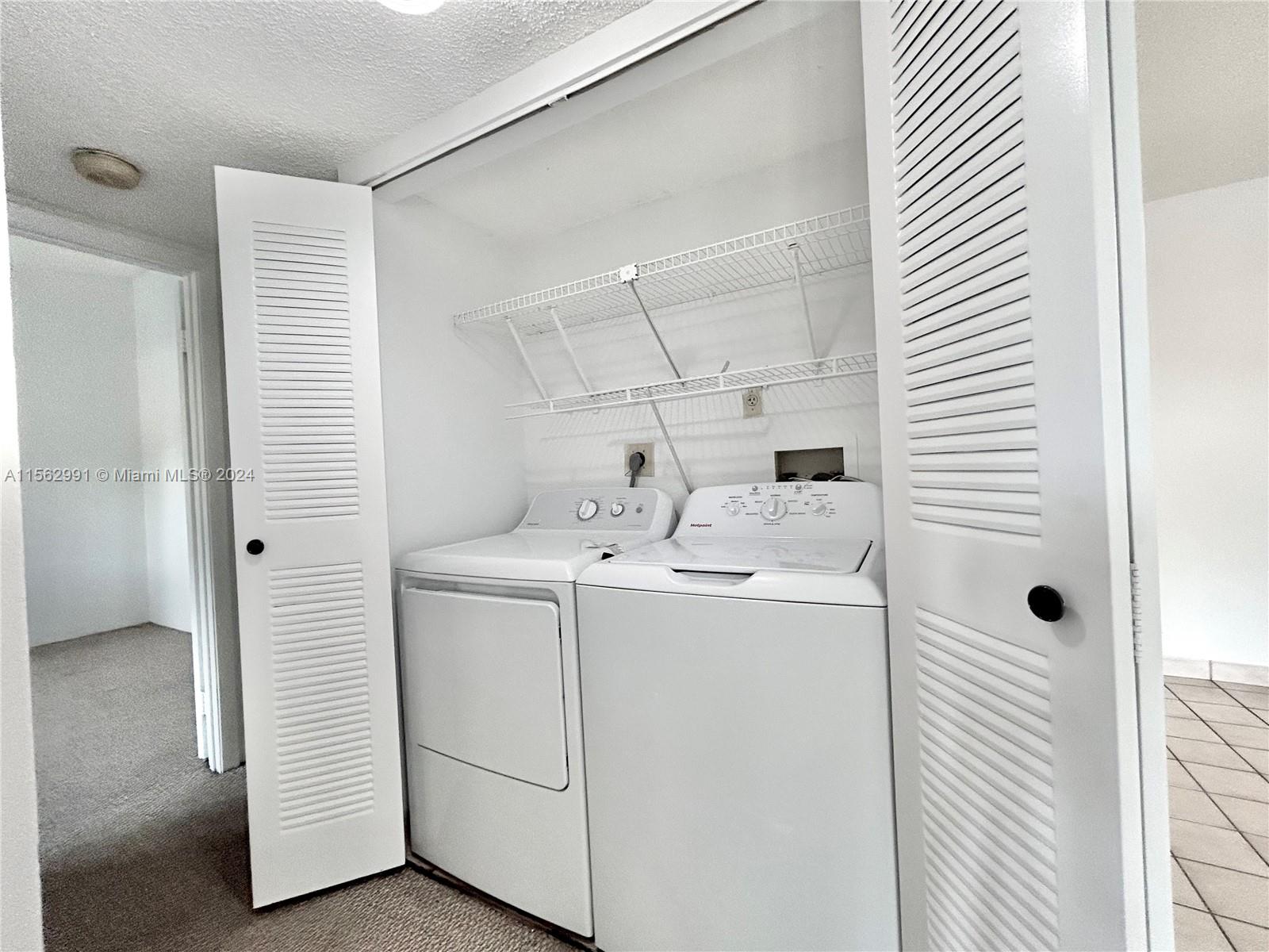 200 W Palm Cir W 305, Pembroke Pines, Florida 33025, 2 Bedrooms Bedrooms, ,1 BathroomBathrooms,Residentiallease,For Rent,200 W Palm Cir W 305,A11562991