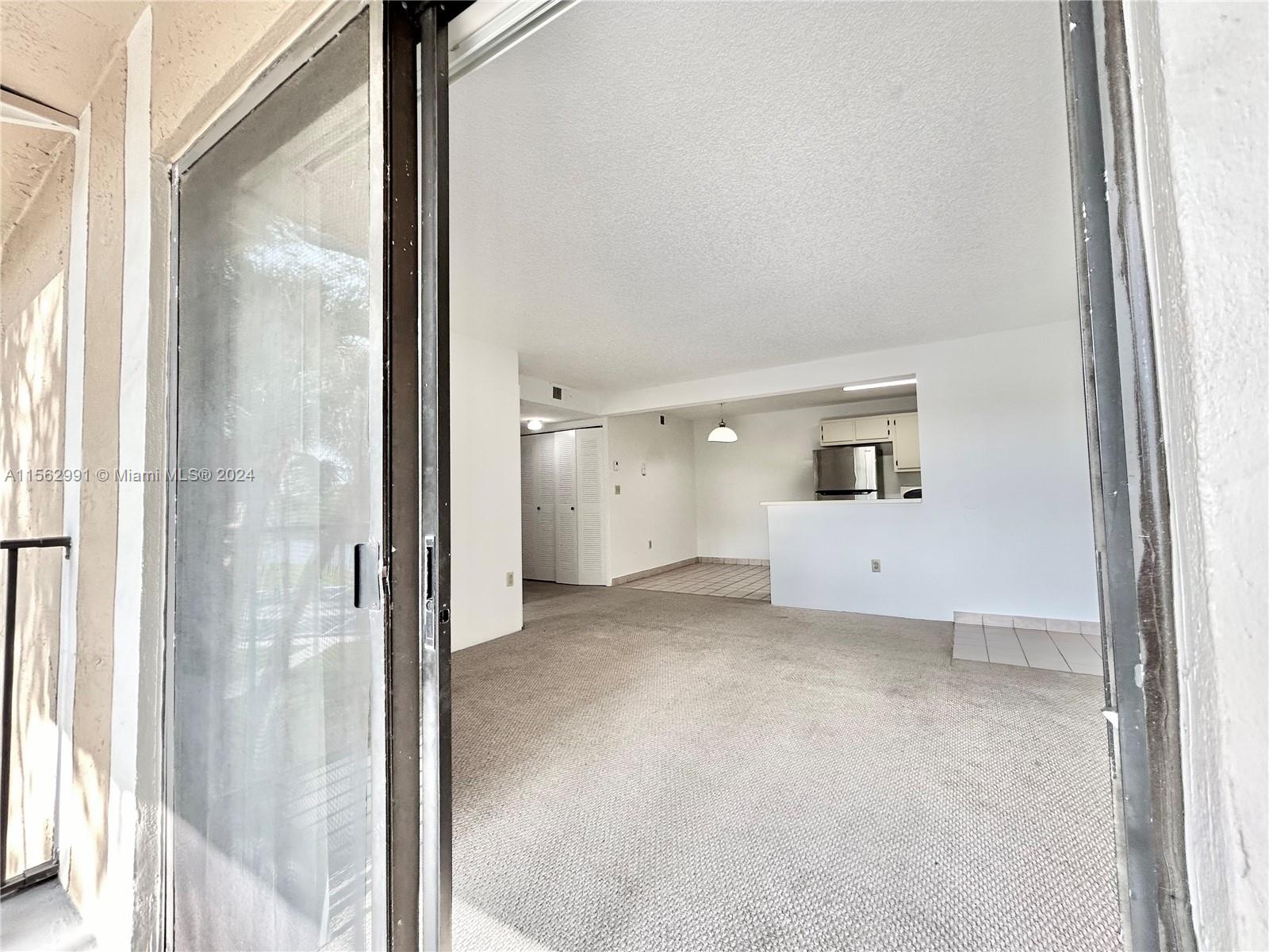 200 W Palm Cir W 305, Pembroke Pines, Florida 33025, 2 Bedrooms Bedrooms, ,1 BathroomBathrooms,Residentiallease,For Rent,200 W Palm Cir W 305,A11562991