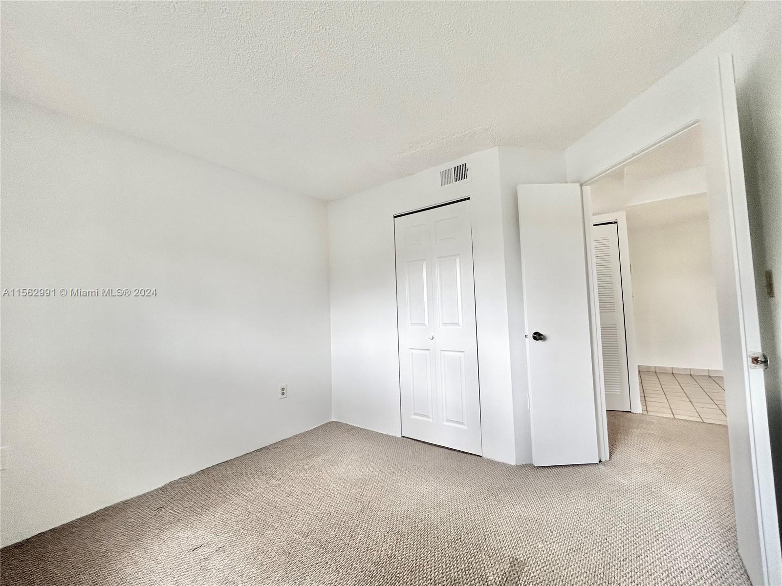 200 W Palm Cir W 305, Pembroke Pines, Florida 33025, 2 Bedrooms Bedrooms, ,1 BathroomBathrooms,Residentiallease,For Rent,200 W Palm Cir W 305,A11562991