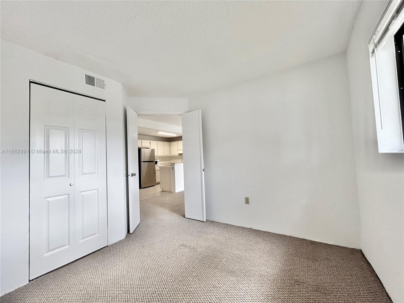 200 W Palm Cir W 305, Pembroke Pines, Florida 33025, 2 Bedrooms Bedrooms, ,1 BathroomBathrooms,Residentiallease,For Rent,200 W Palm Cir W 305,A11562991