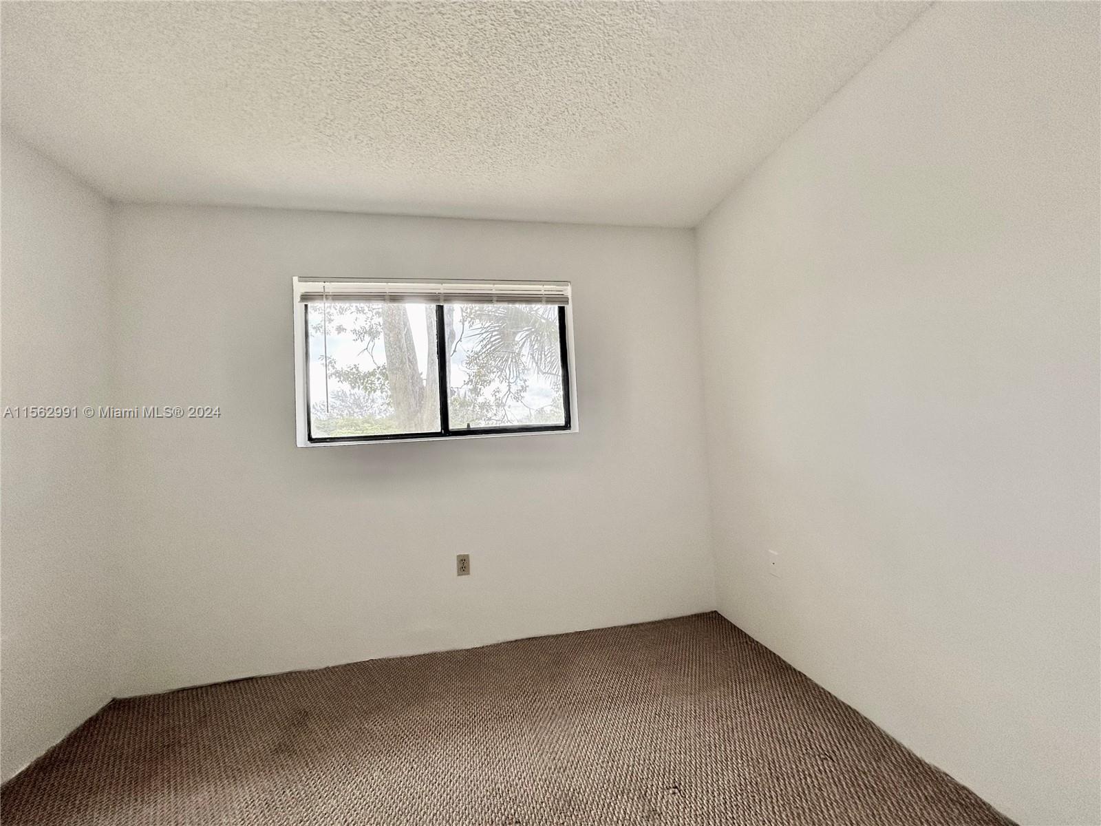200 W Palm Cir W 305, Pembroke Pines, Florida 33025, 2 Bedrooms Bedrooms, ,1 BathroomBathrooms,Residentiallease,For Rent,200 W Palm Cir W 305,A11562991