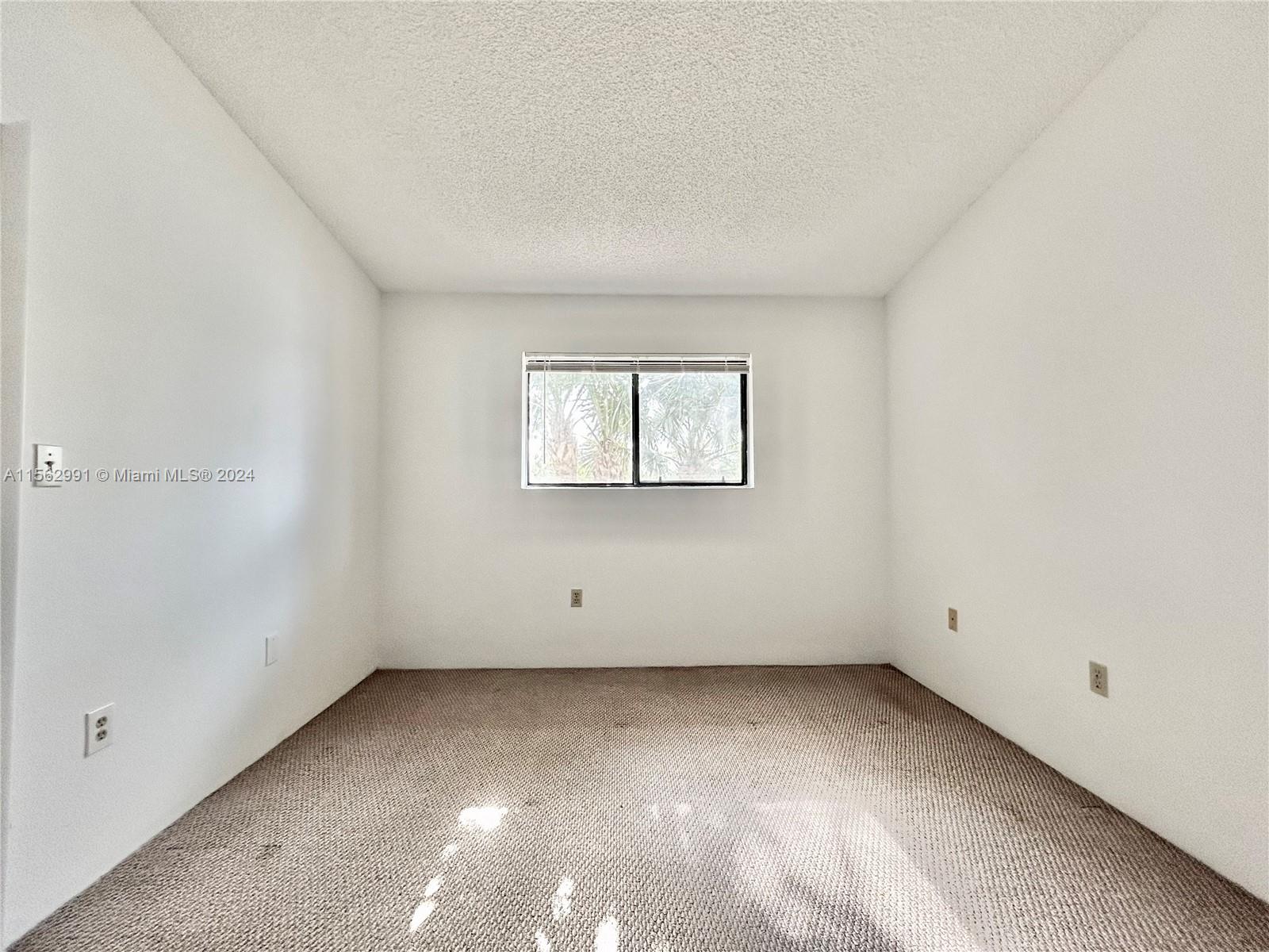 200 W Palm Cir W 305, Pembroke Pines, Florida 33025, 2 Bedrooms Bedrooms, ,1 BathroomBathrooms,Residentiallease,For Rent,200 W Palm Cir W 305,A11562991