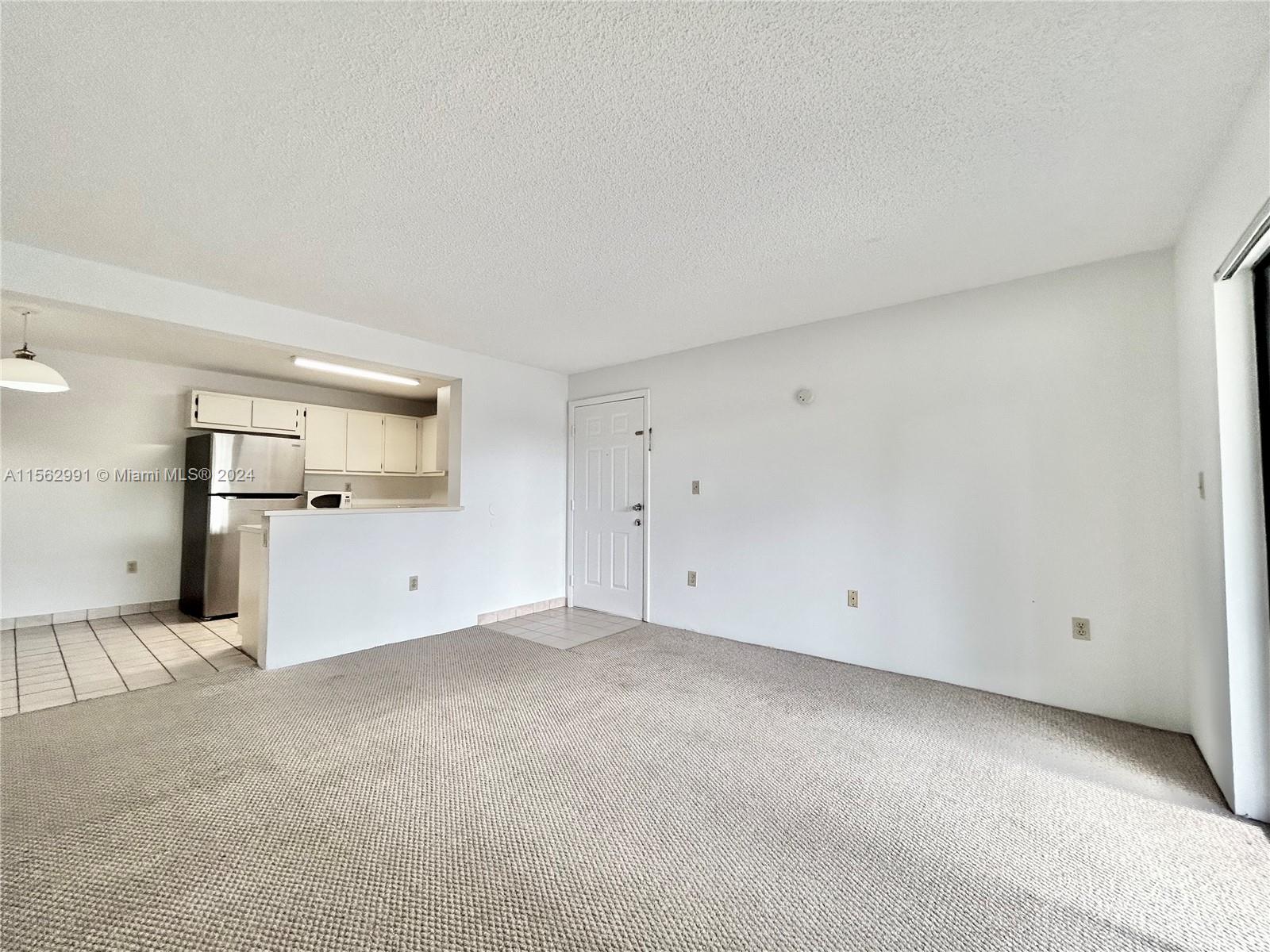 200 W Palm Cir W 305, Pembroke Pines, Florida 33025, 2 Bedrooms Bedrooms, ,1 BathroomBathrooms,Residentiallease,For Rent,200 W Palm Cir W 305,A11562991