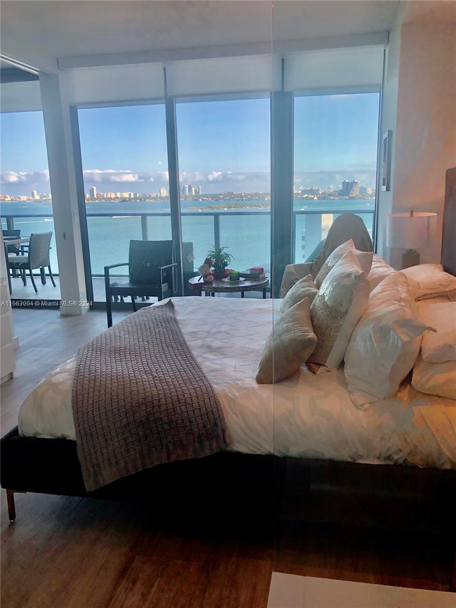 650 NE 32nd ST 1404, Miami, Florida 33137, 2 Bedrooms Bedrooms, ,3 BathroomsBathrooms,Residentiallease,For Rent,650 NE 32nd ST 1404,A11563004