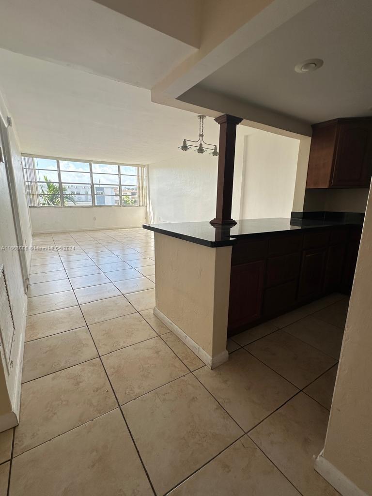 2175 NE 170th St 305, North Miami Beach, Florida 33162, 1 Bedroom Bedrooms, ,1 BathroomBathrooms,Residentiallease,For Rent,2175 NE 170th St 305,A11563006