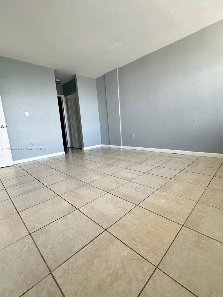 2175 NE 170th St 305, North Miami Beach, Florida 33162, 1 Bedroom Bedrooms, ,1 BathroomBathrooms,Residentiallease,For Rent,2175 NE 170th St 305,A11563006