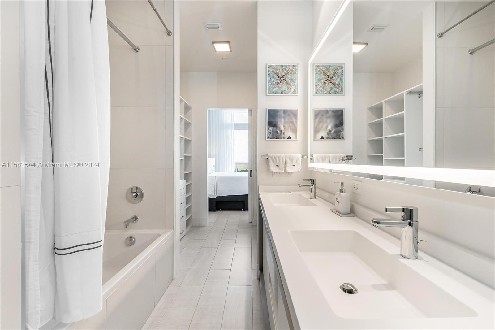 2000 Metropica Way 2601, Sunrise, Florida 33323, 3 Bedrooms Bedrooms, ,3 BathroomsBathrooms,Residential,For Sale,2000 Metropica Way 2601,A11562544