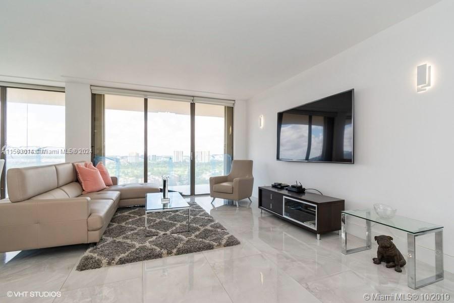 Aventura, Florida 33180, 1 Bedroom Bedrooms, ,1 BathroomBathrooms,Residential,For Sale,A11563014