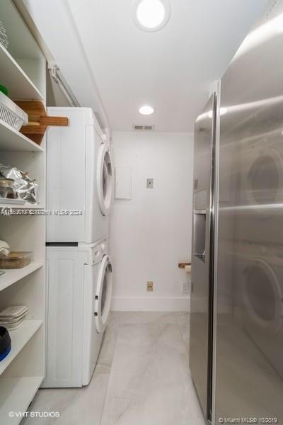 Aventura, Florida 33180, 1 Bedroom Bedrooms, ,1 BathroomBathrooms,Residential,For Sale,A11563014