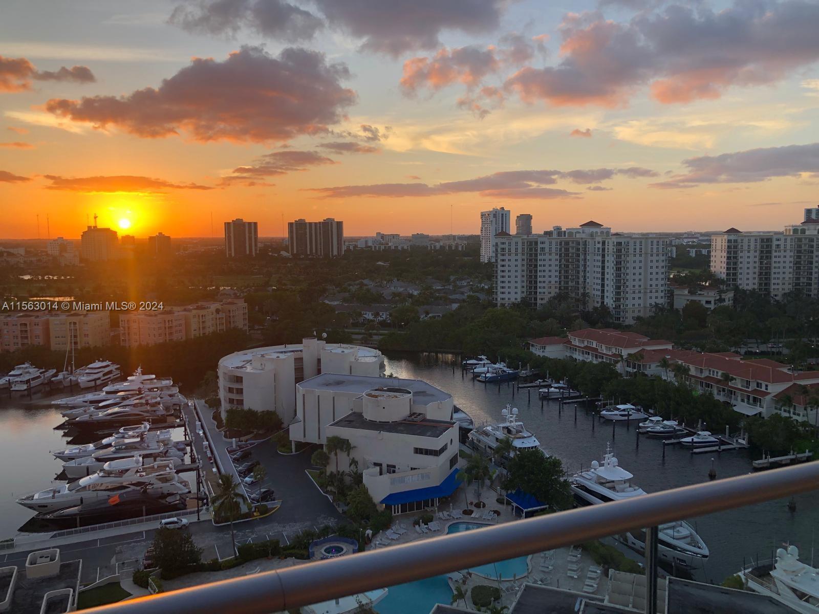 Aventura, Florida 33180, 1 Bedroom Bedrooms, ,1 BathroomBathrooms,Residential,For Sale,A11563014