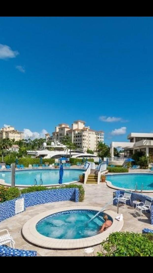 Aventura, Florida 33180, 1 Bedroom Bedrooms, ,1 BathroomBathrooms,Residential,For Sale,A11563014