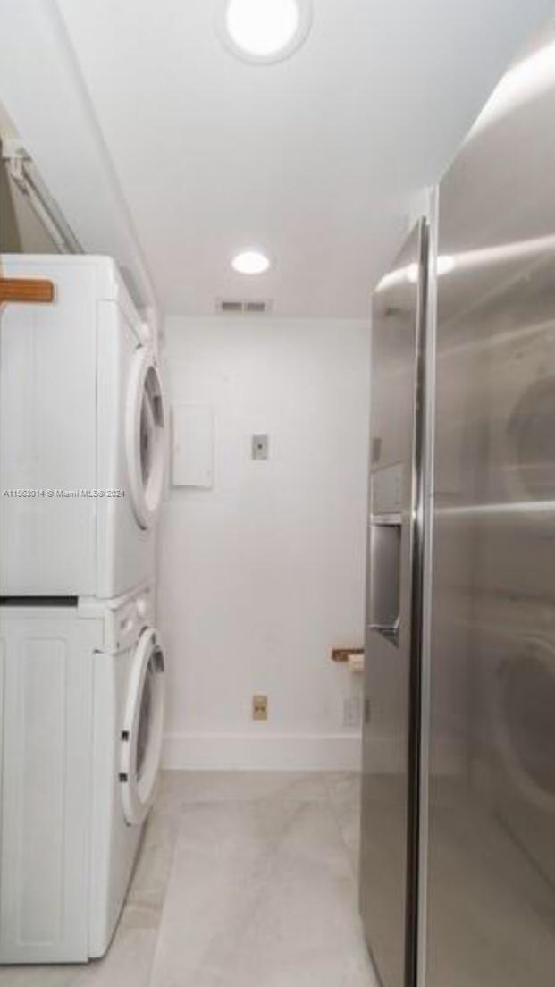 Aventura, Florida 33180, 1 Bedroom Bedrooms, ,1 BathroomBathrooms,Residential,For Sale,A11563014