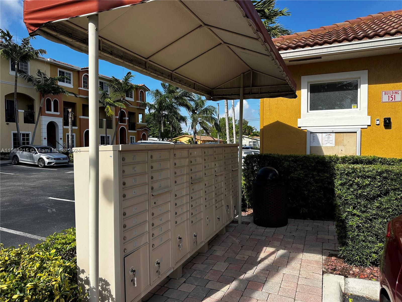 111 NW 2nd Ave 14, Hallandale Beach, Florida 33009, 3 Bedrooms Bedrooms, ,2 BathroomsBathrooms,Residential,For Sale,111 NW 2nd Ave 14,A11563015