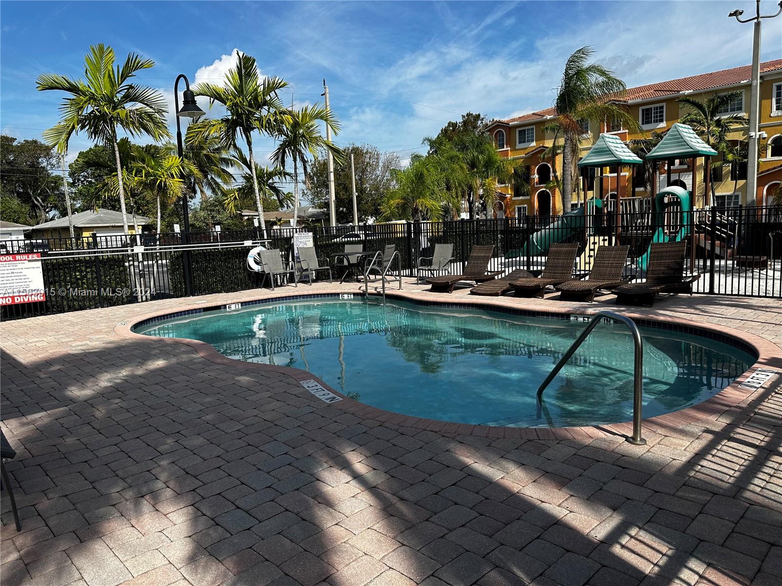 111 NW 2nd Ave 14, Hallandale Beach, Florida 33009, 3 Bedrooms Bedrooms, ,2 BathroomsBathrooms,Residential,For Sale,111 NW 2nd Ave 14,A11563015