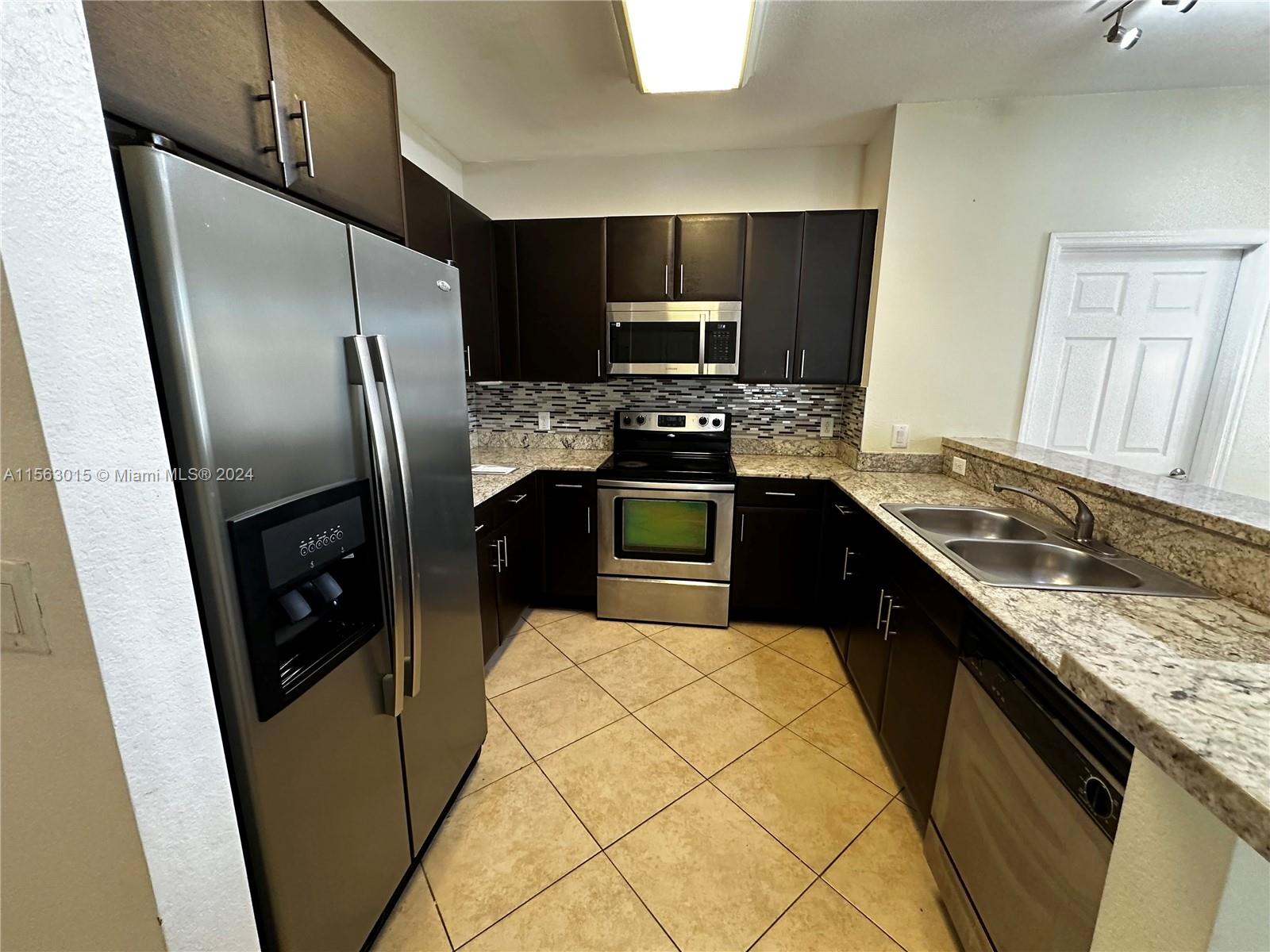 111 NW 2nd Ave 14, Hallandale Beach, Florida 33009, 3 Bedrooms Bedrooms, ,2 BathroomsBathrooms,Residential,For Sale,111 NW 2nd Ave 14,A11563015