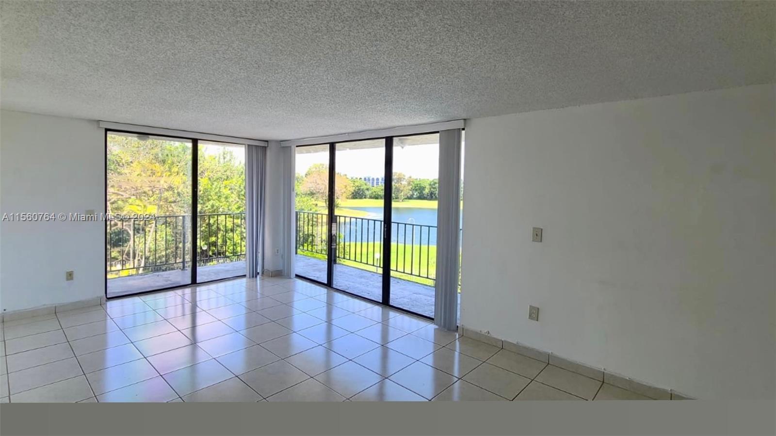 9682 Fontainebleau Blvd 304, Miami, Florida 33172, 2 Bedrooms Bedrooms, ,2 BathroomsBathrooms,Residential,For Sale,9682 Fontainebleau Blvd 304,A11560764
