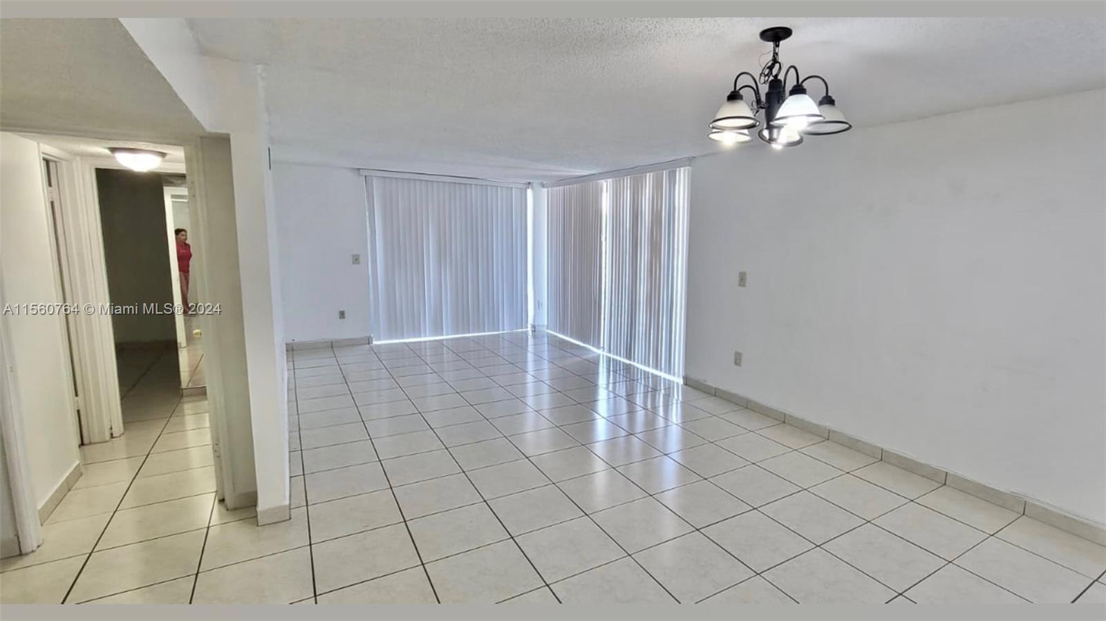 9682 Fontainebleau Blvd 304, Miami, Florida 33172, 2 Bedrooms Bedrooms, ,2 BathroomsBathrooms,Residential,For Sale,9682 Fontainebleau Blvd 304,A11560764