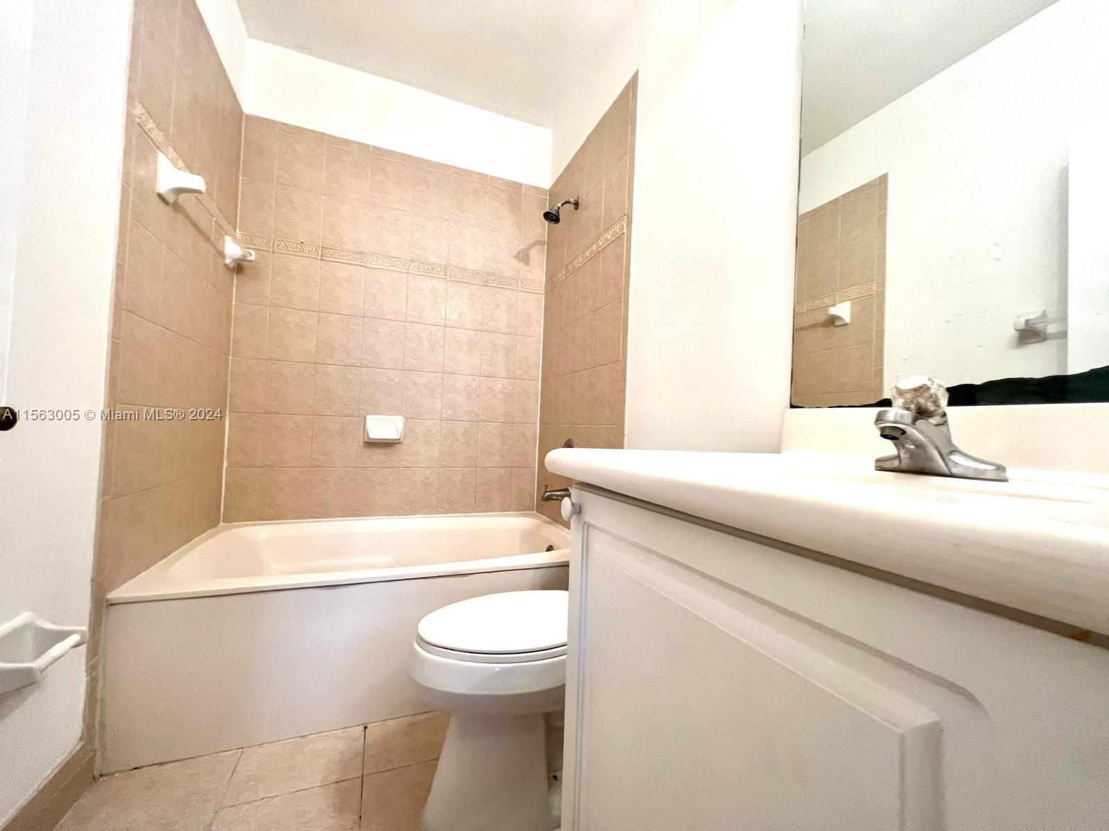 5400 NW 107th Ave 410, Doral, Florida 33178, 3 Bedrooms Bedrooms, ,3 BathroomsBathrooms,Residentiallease,For Rent,5400 NW 107th Ave 410,A11563005