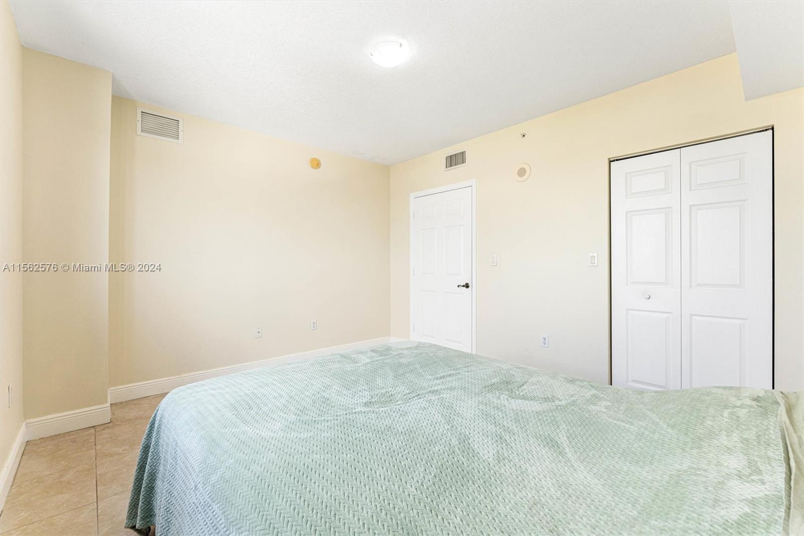 4242 NW 2nd St 1211, Miami, Florida 33126, 1 Bedroom Bedrooms, ,1 BathroomBathrooms,Residential,For Sale,4242 NW 2nd St 1211,A11562576