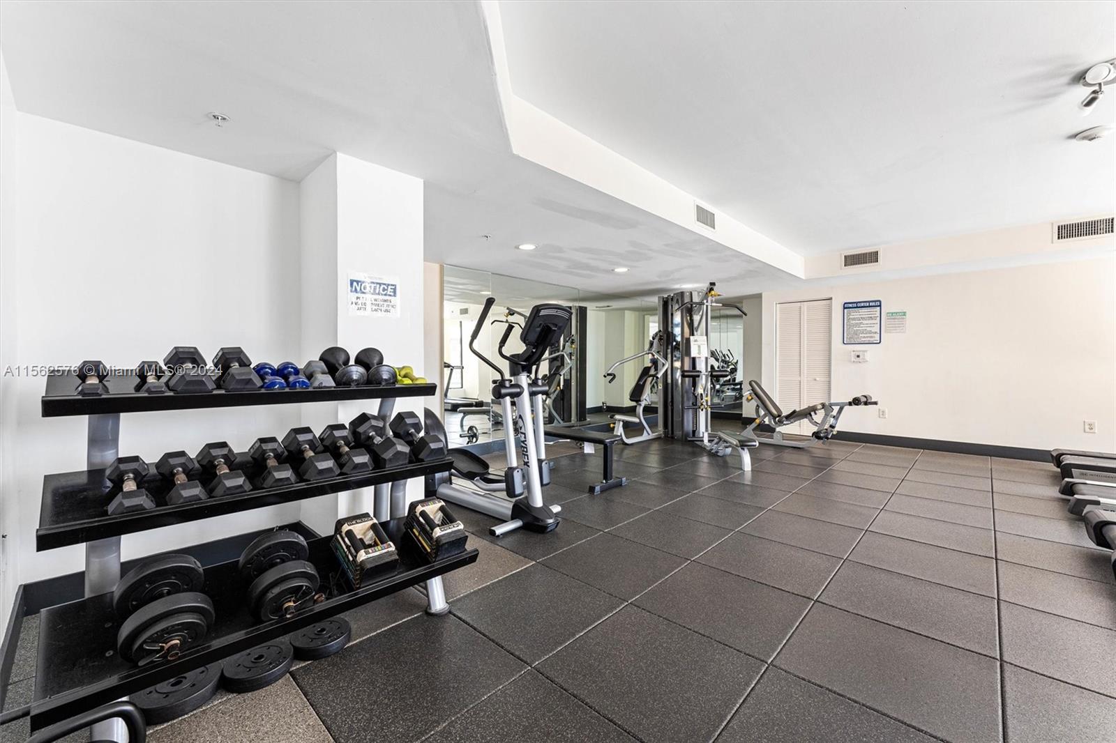 4242 NW 2nd St 1211, Miami, Florida 33126, 1 Bedroom Bedrooms, ,1 BathroomBathrooms,Residential,For Sale,4242 NW 2nd St 1211,A11562576