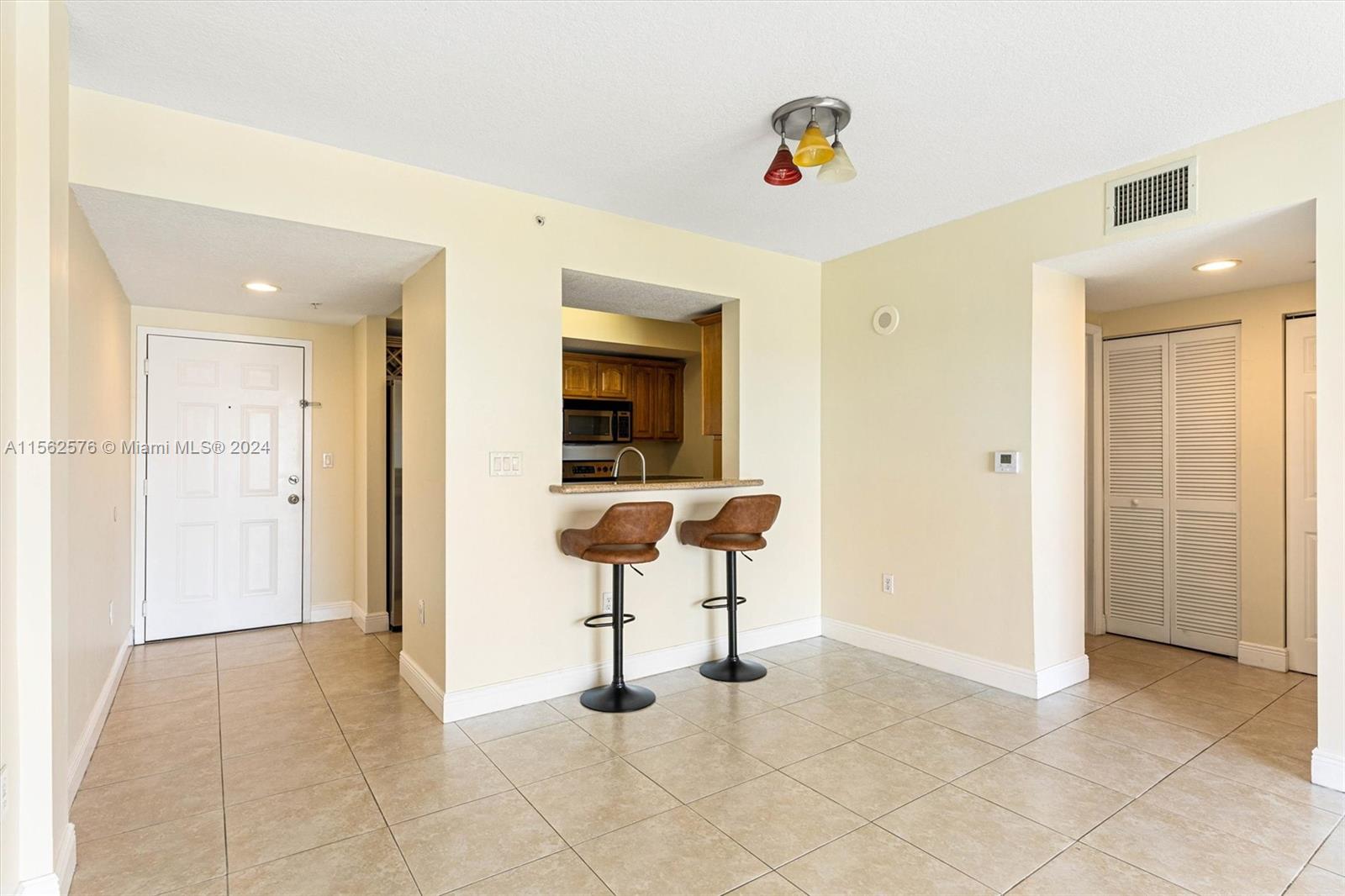 4242 NW 2nd St 1211, Miami, Florida 33126, 1 Bedroom Bedrooms, ,1 BathroomBathrooms,Residential,For Sale,4242 NW 2nd St 1211,A11562576