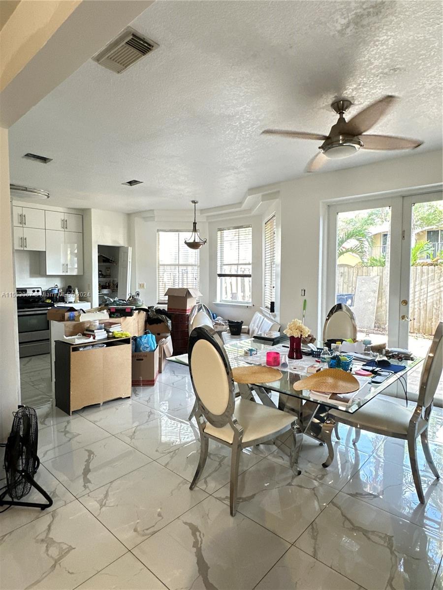 10750 NW 48th Ln, Doral, Florida 33178, 3 Bedrooms Bedrooms, ,2 BathroomsBathrooms,Residential,For Sale,10750 NW 48th Ln,A11553067
