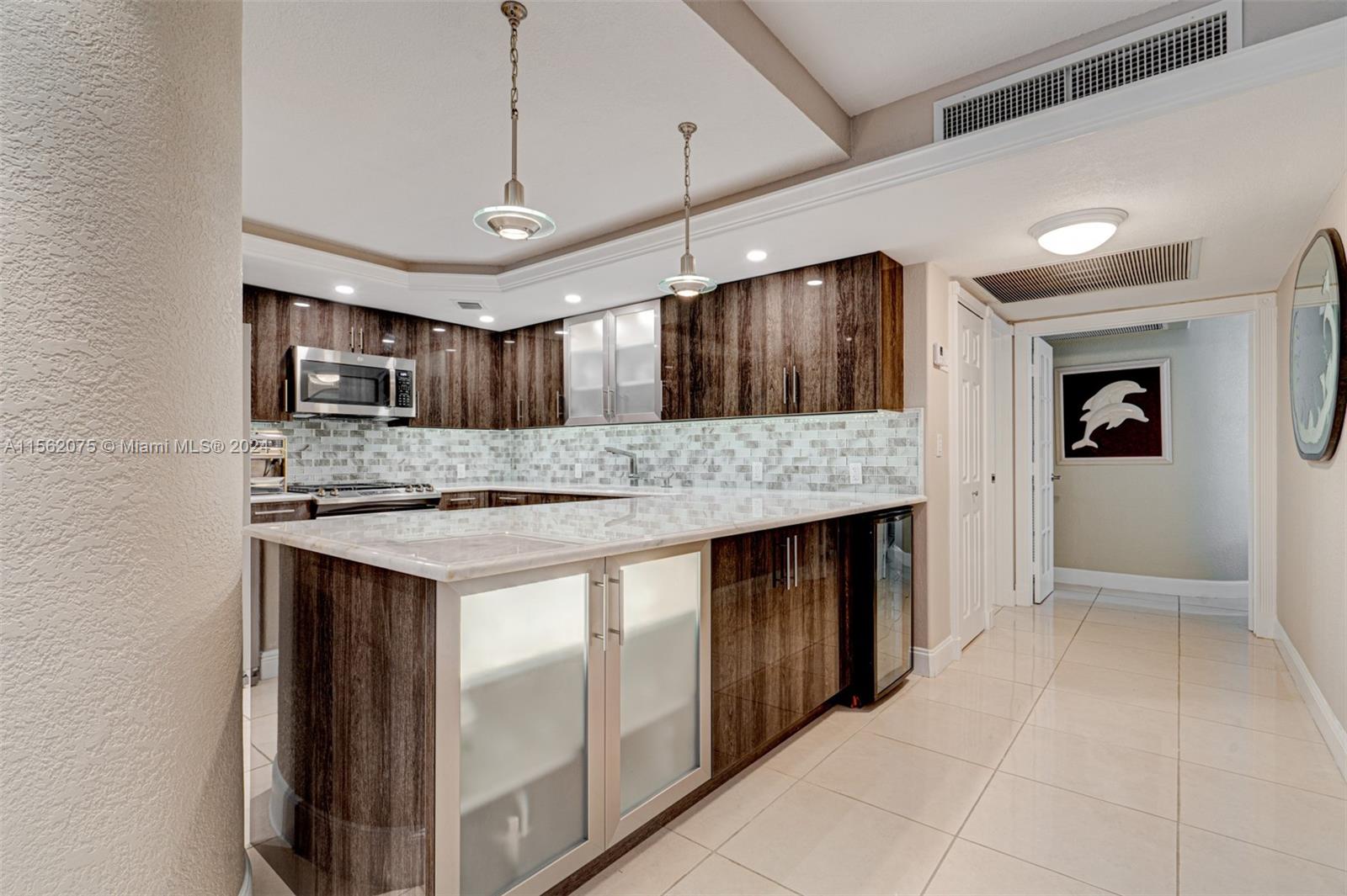 2030 S Ocean Dr 1121, Hallandale Beach, Florida 33009, 2 Bedrooms Bedrooms, ,2 BathroomsBathrooms,Residential,For Sale,2030 S Ocean Dr 1121,A11562075