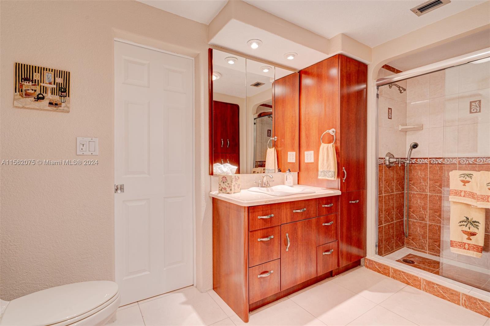 2030 S Ocean Dr 1121, Hallandale Beach, Florida 33009, 2 Bedrooms Bedrooms, ,2 BathroomsBathrooms,Residential,For Sale,2030 S Ocean Dr 1121,A11562075