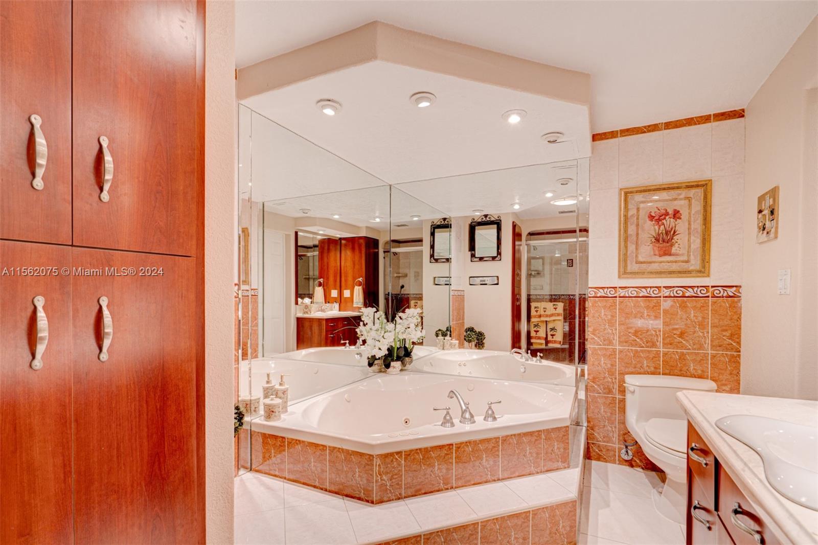 2030 S Ocean Dr 1121, Hallandale Beach, Florida 33009, 2 Bedrooms Bedrooms, ,2 BathroomsBathrooms,Residential,For Sale,2030 S Ocean Dr 1121,A11562075