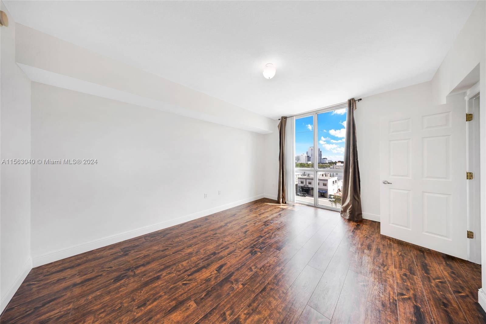 140 S Dixie Hwy 421, Hollywood, Florida 33020, 2 Bedrooms Bedrooms, ,2 BathroomsBathrooms,Residentiallease,For Rent,140 S Dixie Hwy 421,A11563040