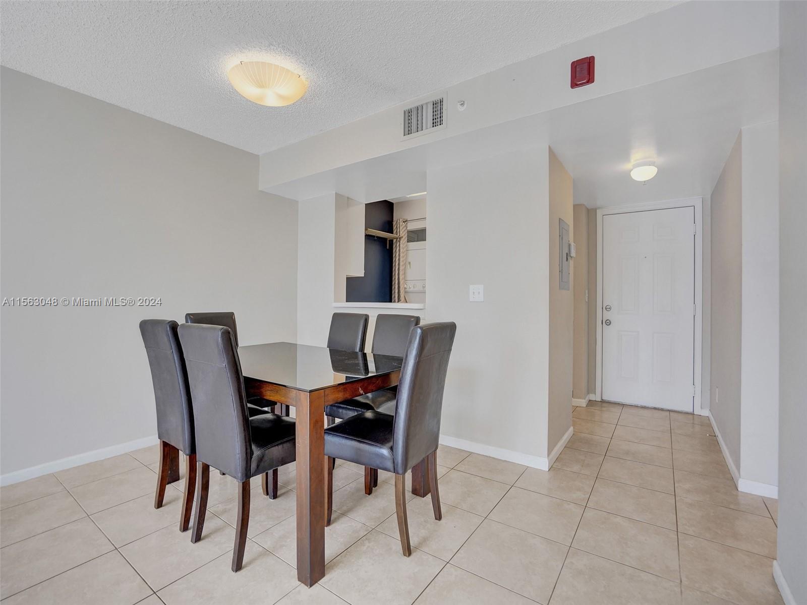 1350 SE 3rd Ave 301, Dania Beach, Florida 33004, 1 Bedroom Bedrooms, ,1 BathroomBathrooms,Residentiallease,For Rent,1350 SE 3rd Ave 301,A11563048