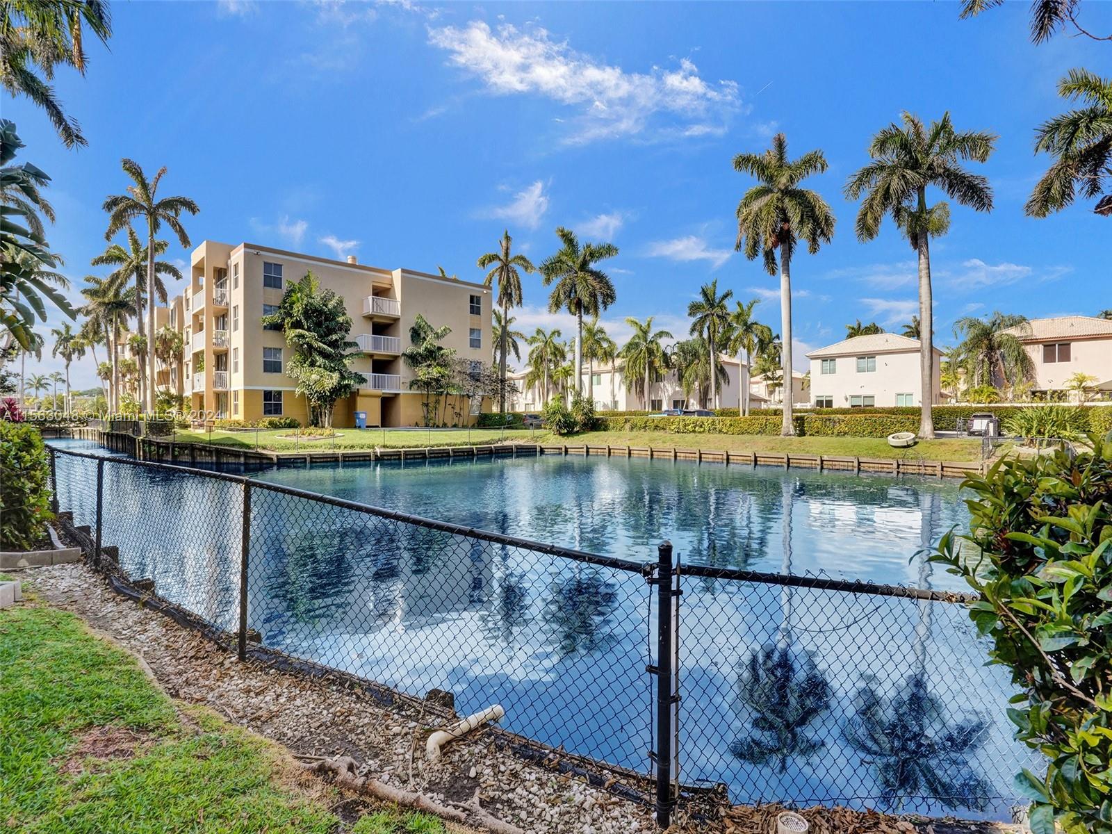 1350 SE 3rd Ave 301, Dania Beach, Florida 33004, 1 Bedroom Bedrooms, ,1 BathroomBathrooms,Residentiallease,For Rent,1350 SE 3rd Ave 301,A11563048