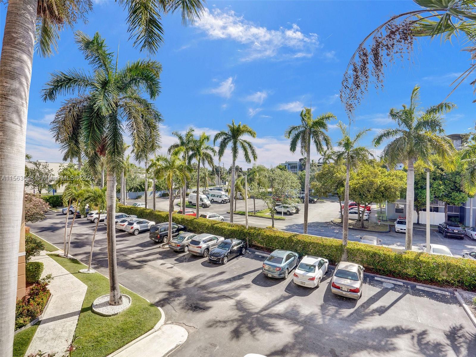 1350 SE 3rd Ave 301, Dania Beach, Florida 33004, 1 Bedroom Bedrooms, ,1 BathroomBathrooms,Residentiallease,For Rent,1350 SE 3rd Ave 301,A11563048