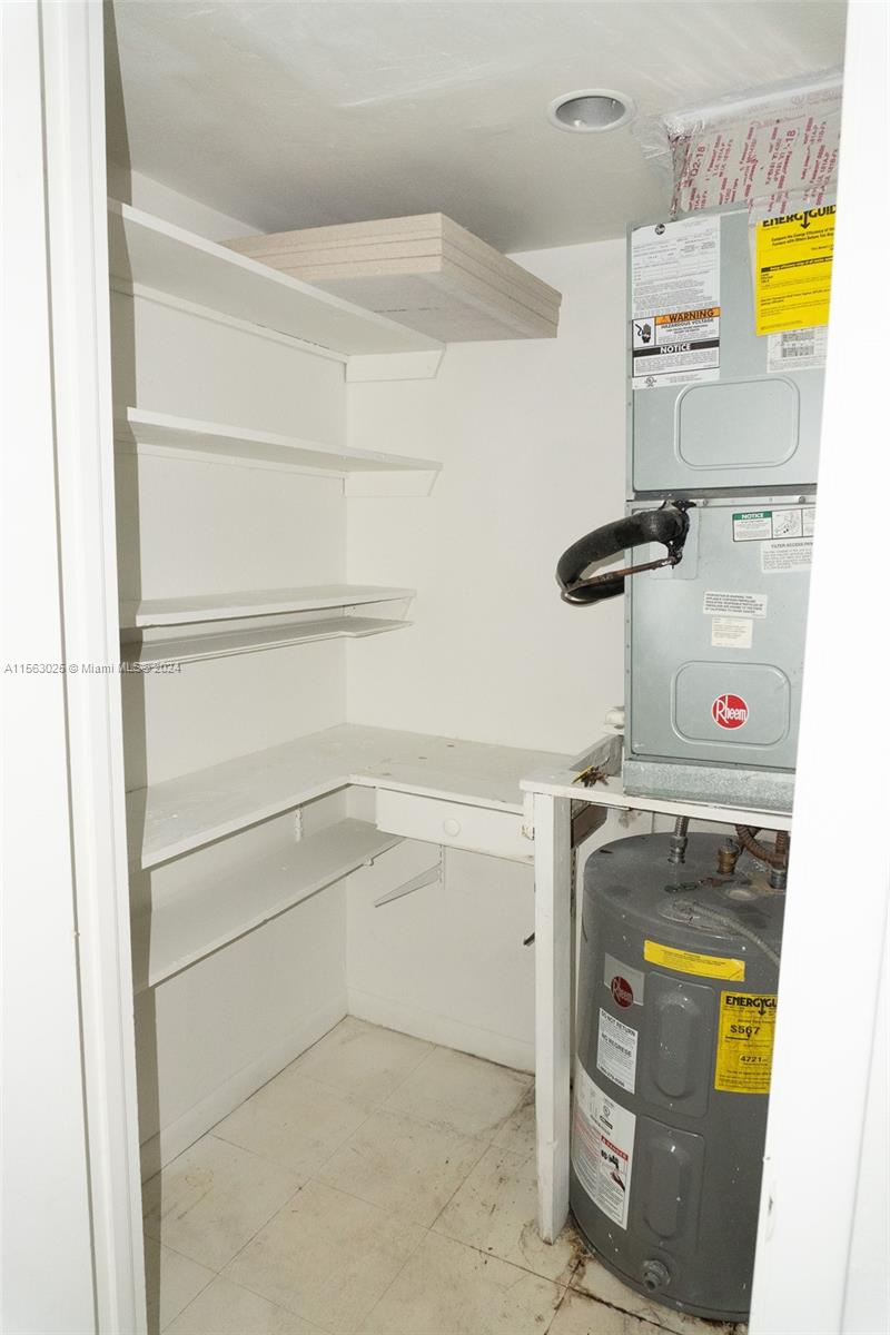 16850 S Glades Dr 3C, North Miami Beach, Florida 33162, 1 Bedroom Bedrooms, ,1 BathroomBathrooms,Residential,For Sale,16850 S Glades Dr 3C,A11563025