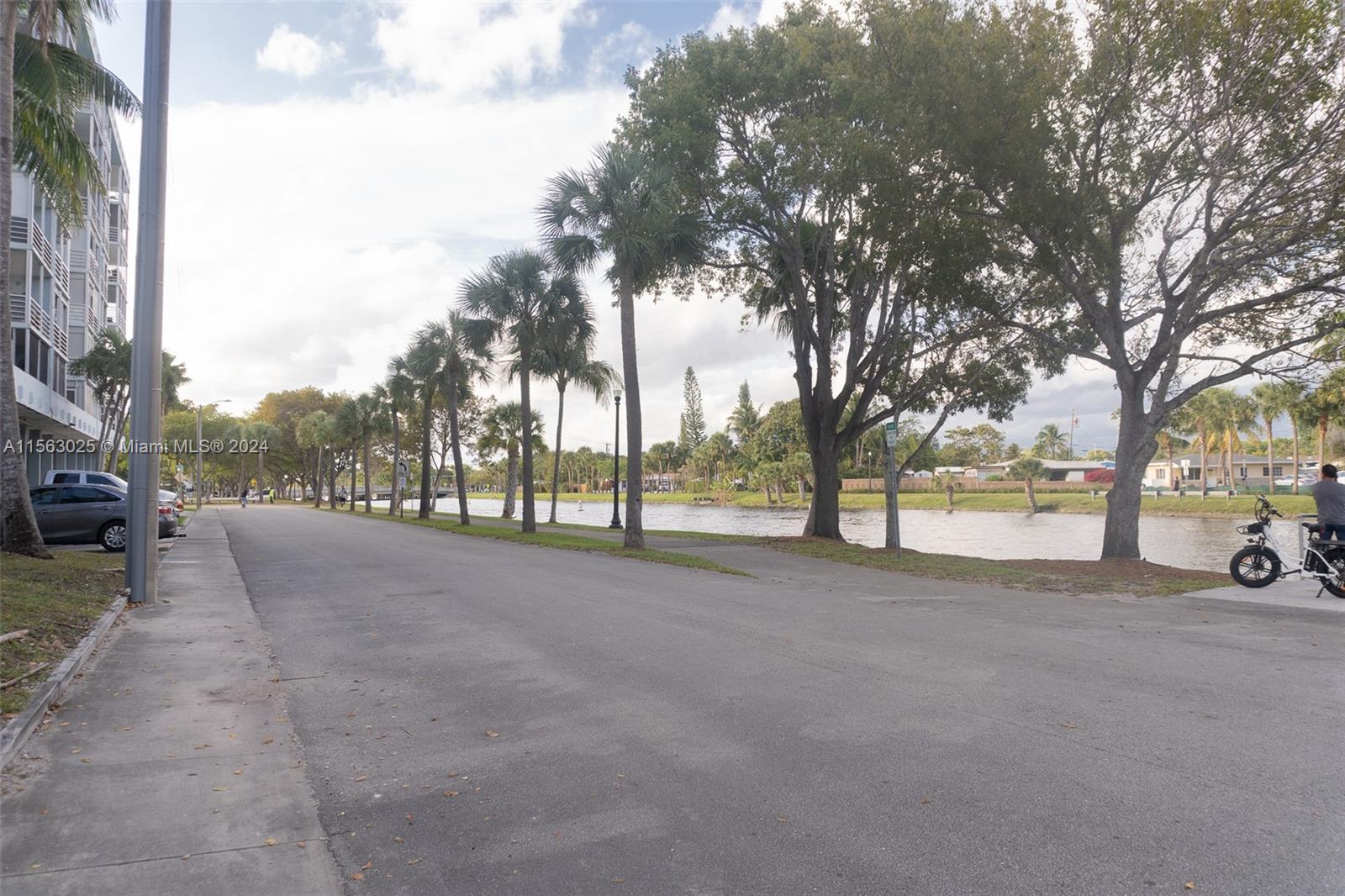 16850 S Glades Dr 3C, North Miami Beach, Florida 33162, 1 Bedroom Bedrooms, ,1 BathroomBathrooms,Residential,For Sale,16850 S Glades Dr 3C,A11563025