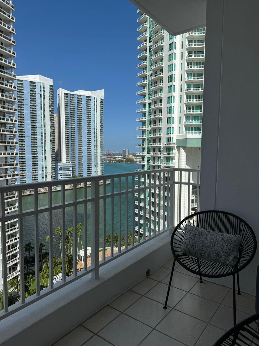 801 Brickell Key Blvd 1710, Miami, Florida 33131, 2 Bedrooms Bedrooms, ,2 BathroomsBathrooms,Residentiallease,For Rent,801 Brickell Key Blvd 1710,A11562134