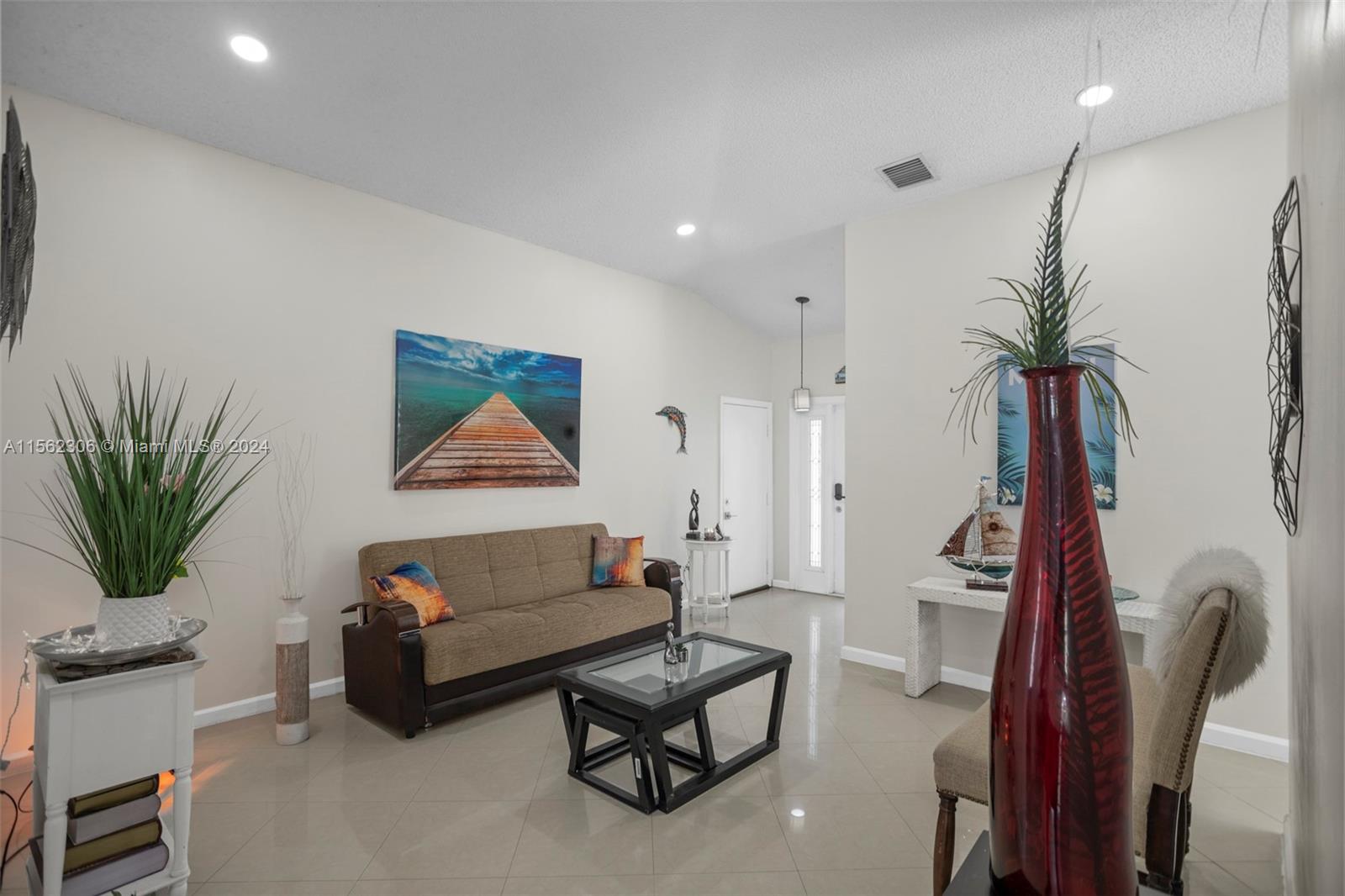 7863 NW 194th St, Hialeah, Florida 33015, 3 Bedrooms Bedrooms, ,2 BathroomsBathrooms,Residential,For Sale,7863 NW 194th St,A11562306