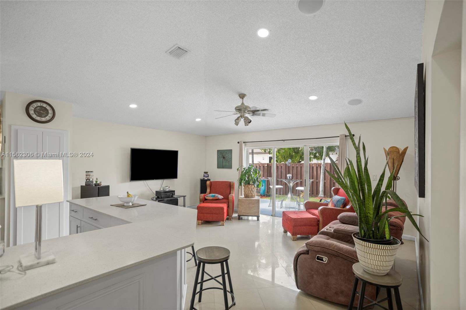 7863 NW 194th St, Hialeah, Florida 33015, 3 Bedrooms Bedrooms, ,2 BathroomsBathrooms,Residential,For Sale,7863 NW 194th St,A11562306