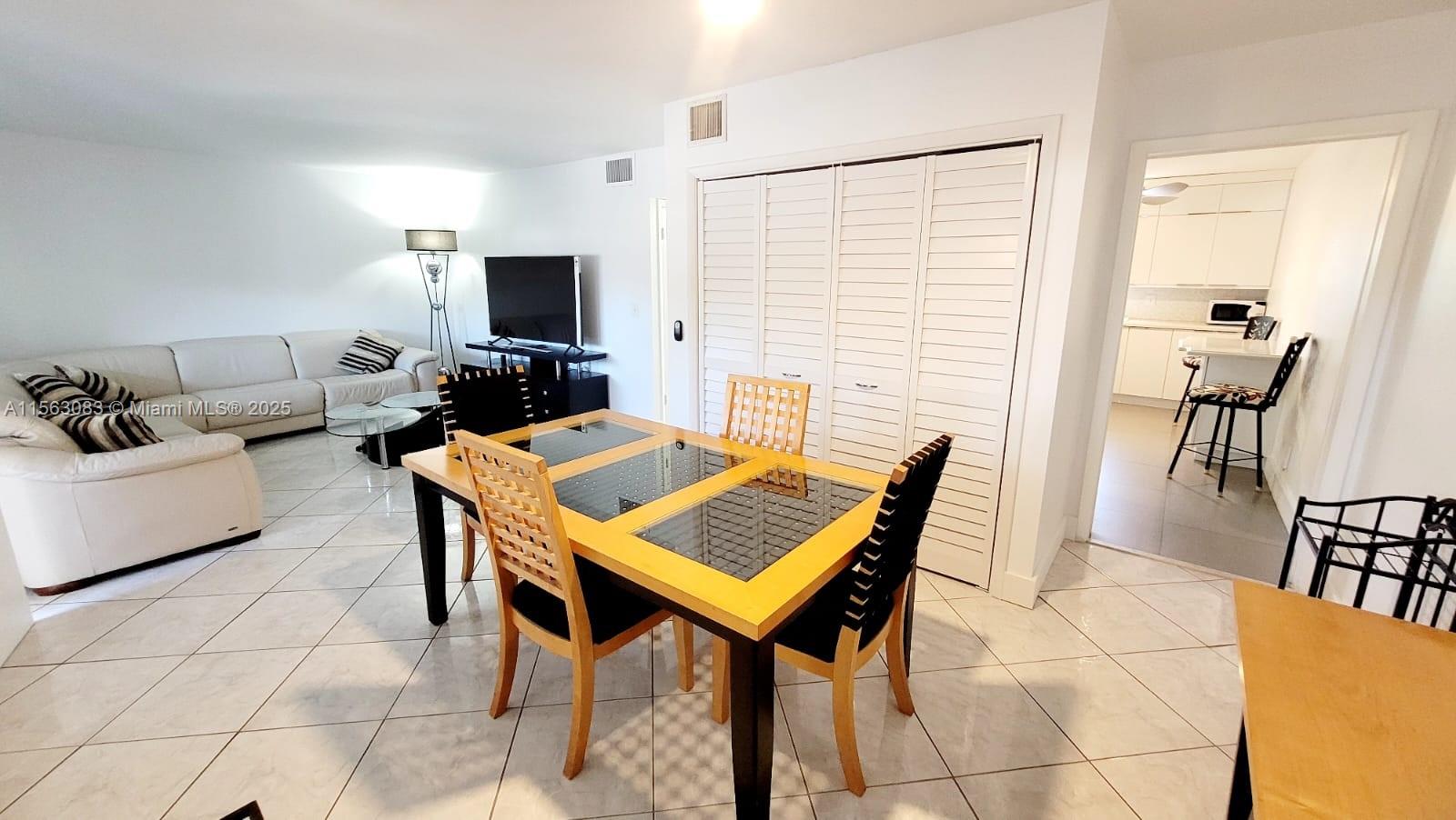 1100 Atlantic Shores Blvd 405, Hallandale Beach, Florida 33009, 1 Bedroom Bedrooms, ,1 BathroomBathrooms,Residentiallease,For Rent,1100 Atlantic Shores Blvd 405,A11563083