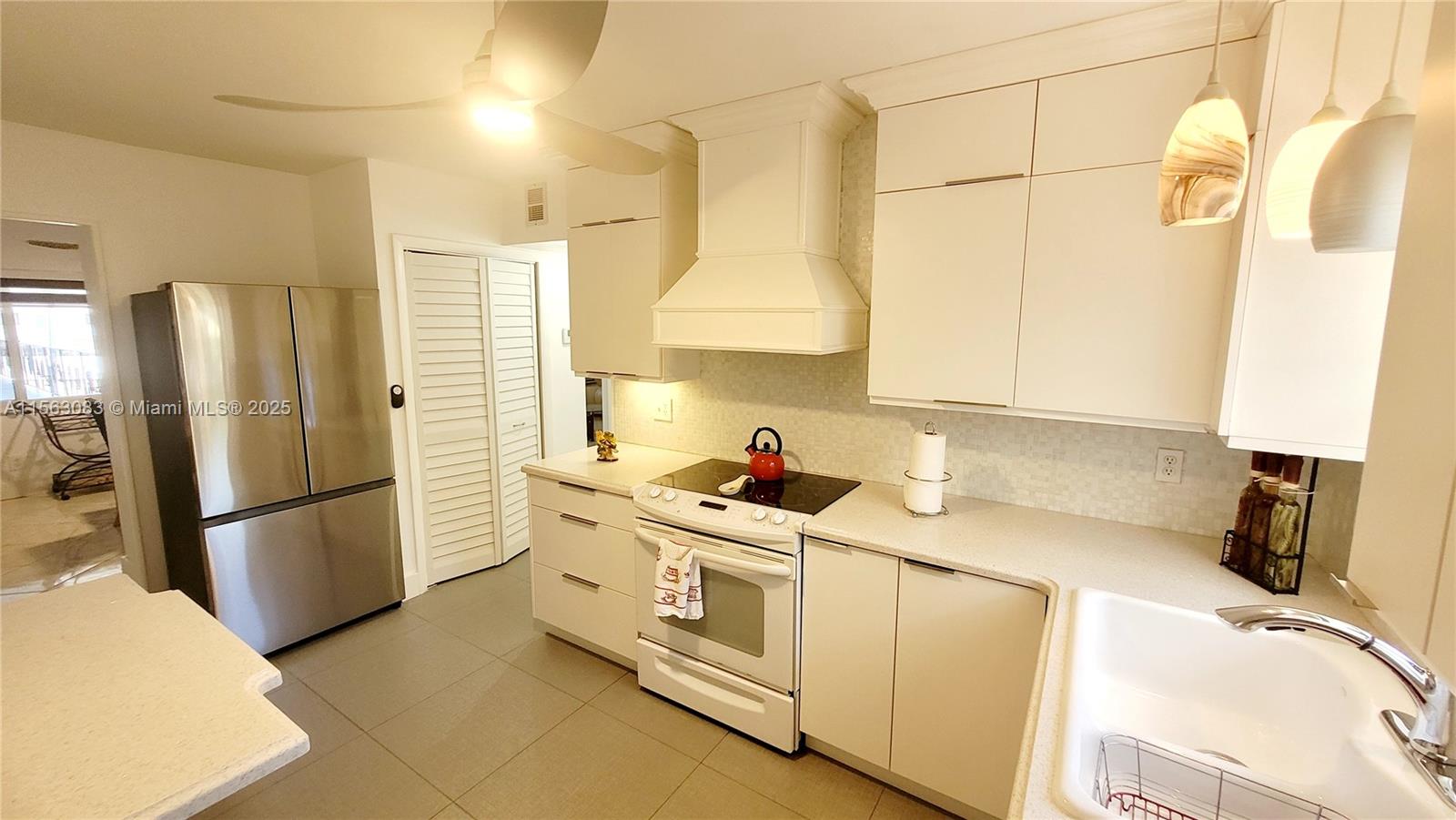 1100 Atlantic Shores Blvd 405, Hallandale Beach, Florida 33009, 1 Bedroom Bedrooms, ,1 BathroomBathrooms,Residentiallease,For Rent,1100 Atlantic Shores Blvd 405,A11563083