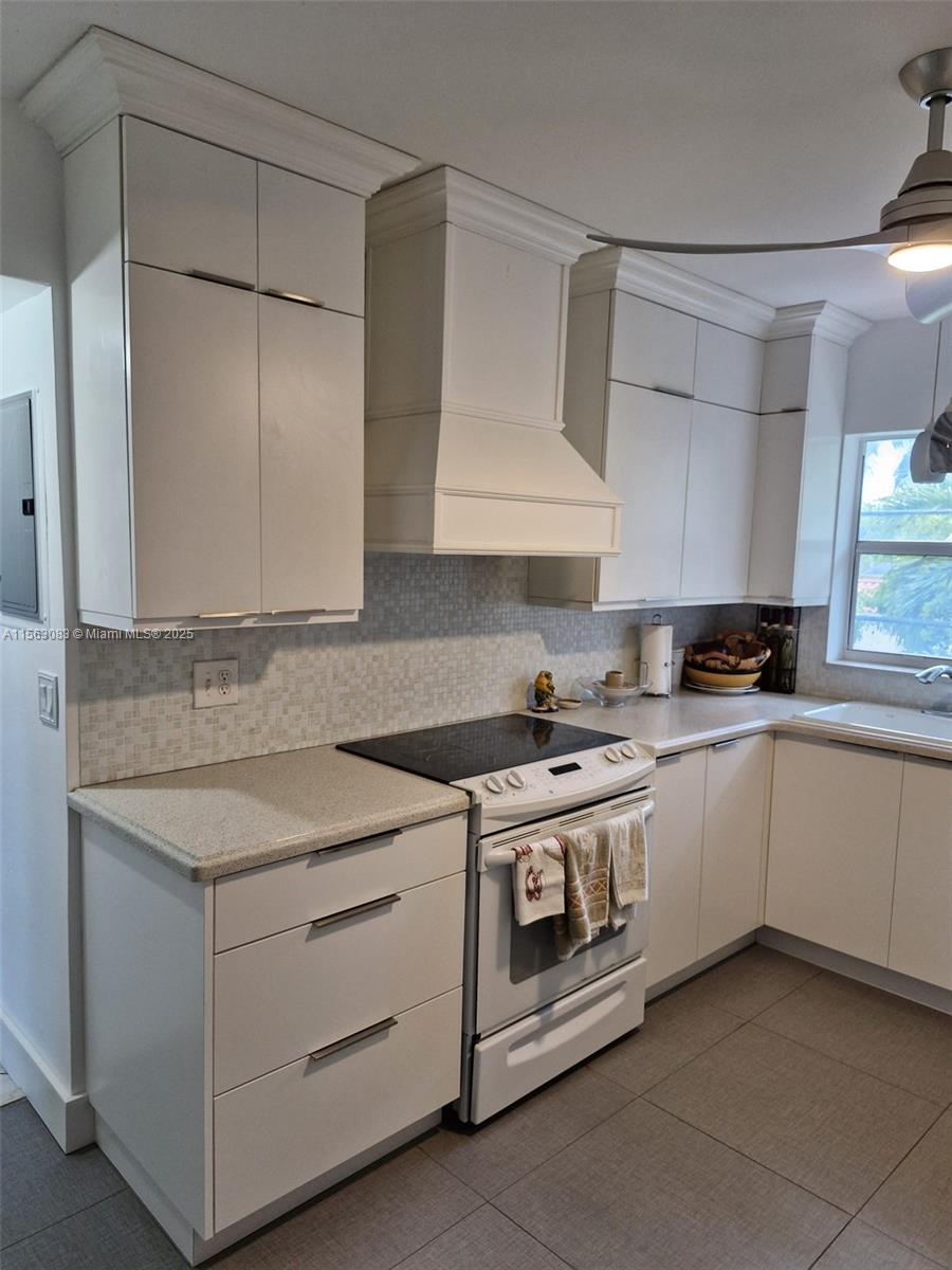 1100 Atlantic Shores Blvd 405, Hallandale Beach, Florida 33009, 1 Bedroom Bedrooms, ,1 BathroomBathrooms,Residentiallease,For Rent,1100 Atlantic Shores Blvd 405,A11563083