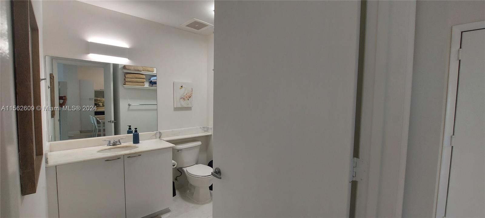 234 NE 3rd St 1508, Miami, Florida 33132, 1 Bedroom Bedrooms, ,1 BathroomBathrooms,Residential,For Sale,234 NE 3rd St 1508,A11562609