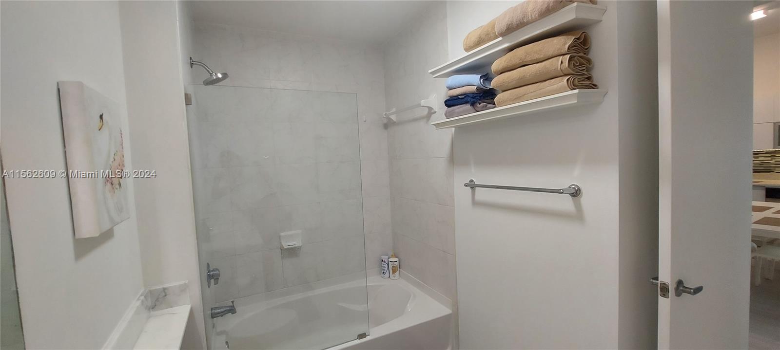 234 NE 3rd St 1508, Miami, Florida 33132, 1 Bedroom Bedrooms, ,1 BathroomBathrooms,Residential,For Sale,234 NE 3rd St 1508,A11562609
