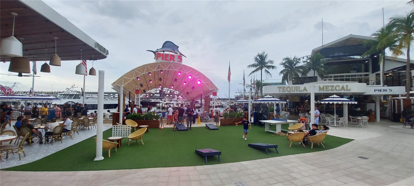 234 NE 3rd St 1508, Miami, Florida 33132, 1 Bedroom Bedrooms, ,1 BathroomBathrooms,Residential,For Sale,234 NE 3rd St 1508,A11562609