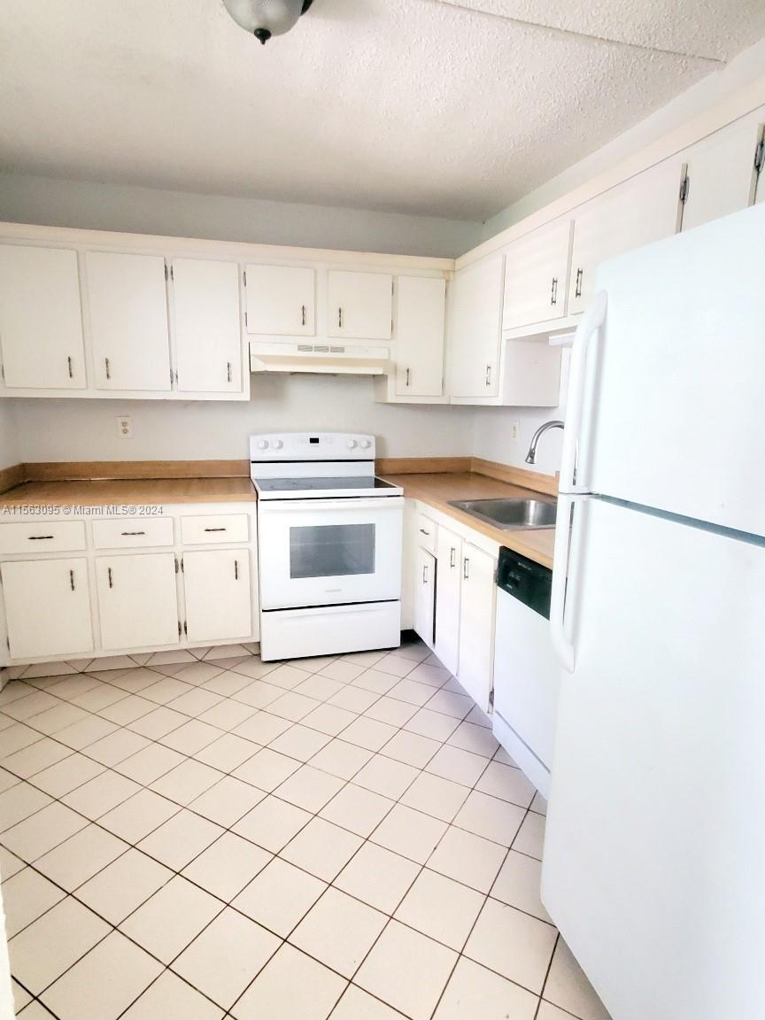 1810 N Lauderdale Ave 2209, North Lauderdale, Florida 33068, 2 Bedrooms Bedrooms, ,2 BathroomsBathrooms,Residential,For Sale,1810 N Lauderdale Ave 2209,A11563095