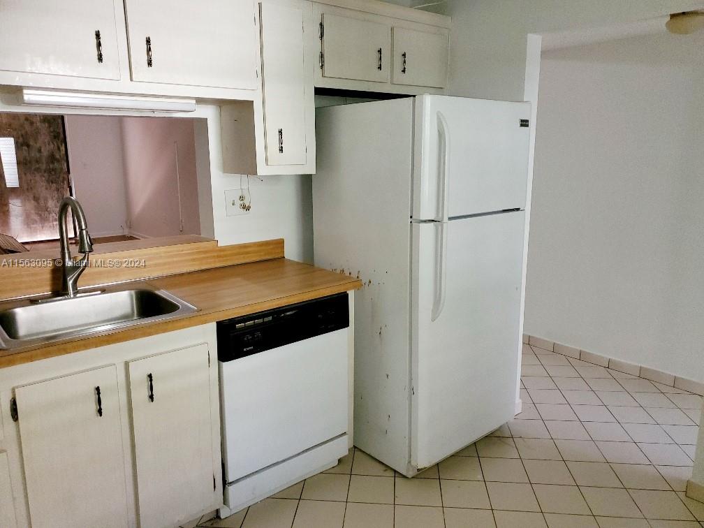 1810 N Lauderdale Ave 2209, North Lauderdale, Florida 33068, 2 Bedrooms Bedrooms, ,2 BathroomsBathrooms,Residential,For Sale,1810 N Lauderdale Ave 2209,A11563095