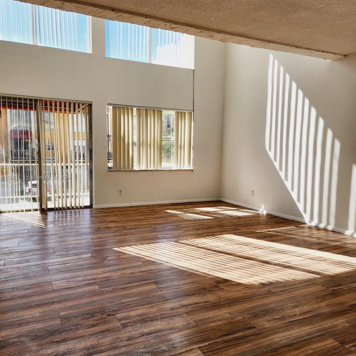 18051 NW 68th Ave K202, Hialeah, Florida 33015, 1 Bedroom Bedrooms, ,1 BathroomBathrooms,Residentiallease,For Rent,18051 NW 68th Ave K202,A11563133